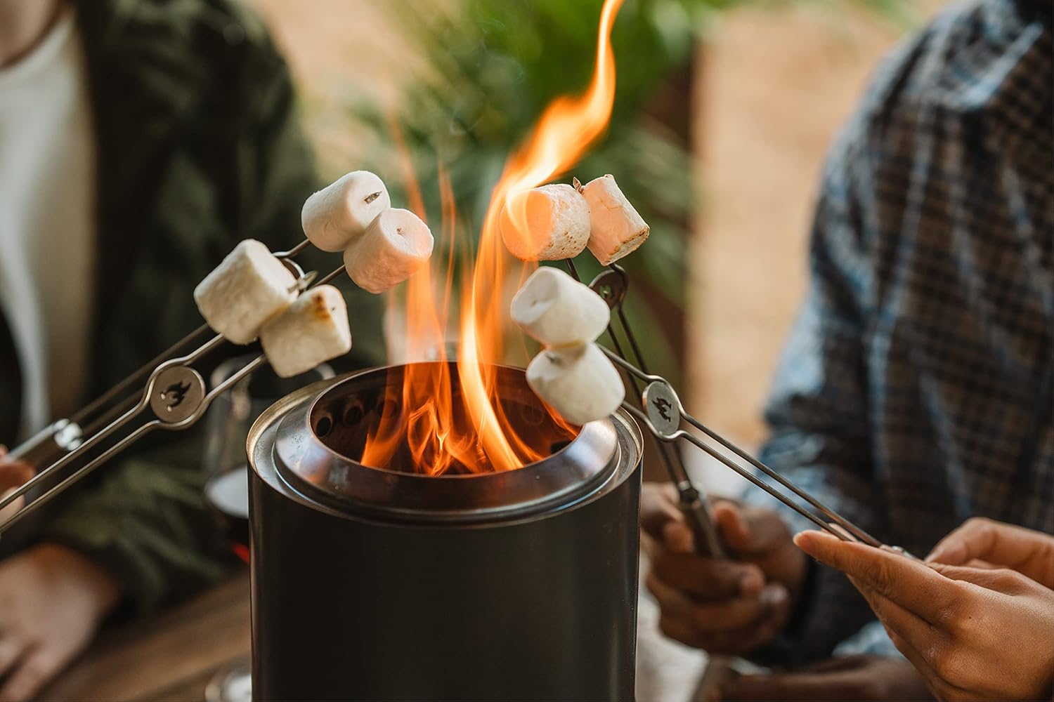 Solo Stove Mesa XL Accessorie-Set | Inkl. 4 Mini-Röstspieße aus Edelstahl + Ablagen, Pellet Schaufel, Mesa XL Deckel, Aufbewahrungsetui von Solo Stove