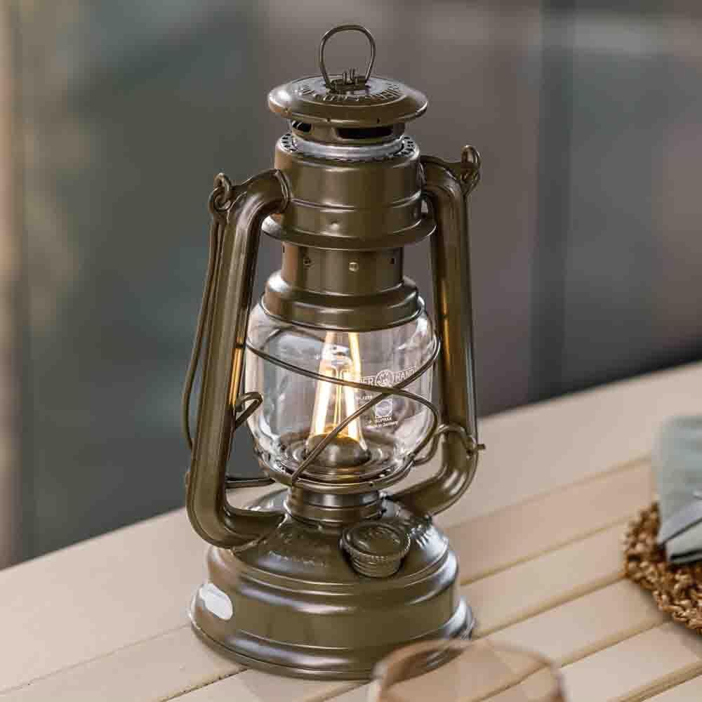 Feuerhand LED Laterne Baby Special 276 Olive bis 150 Lumen von Feuerhand