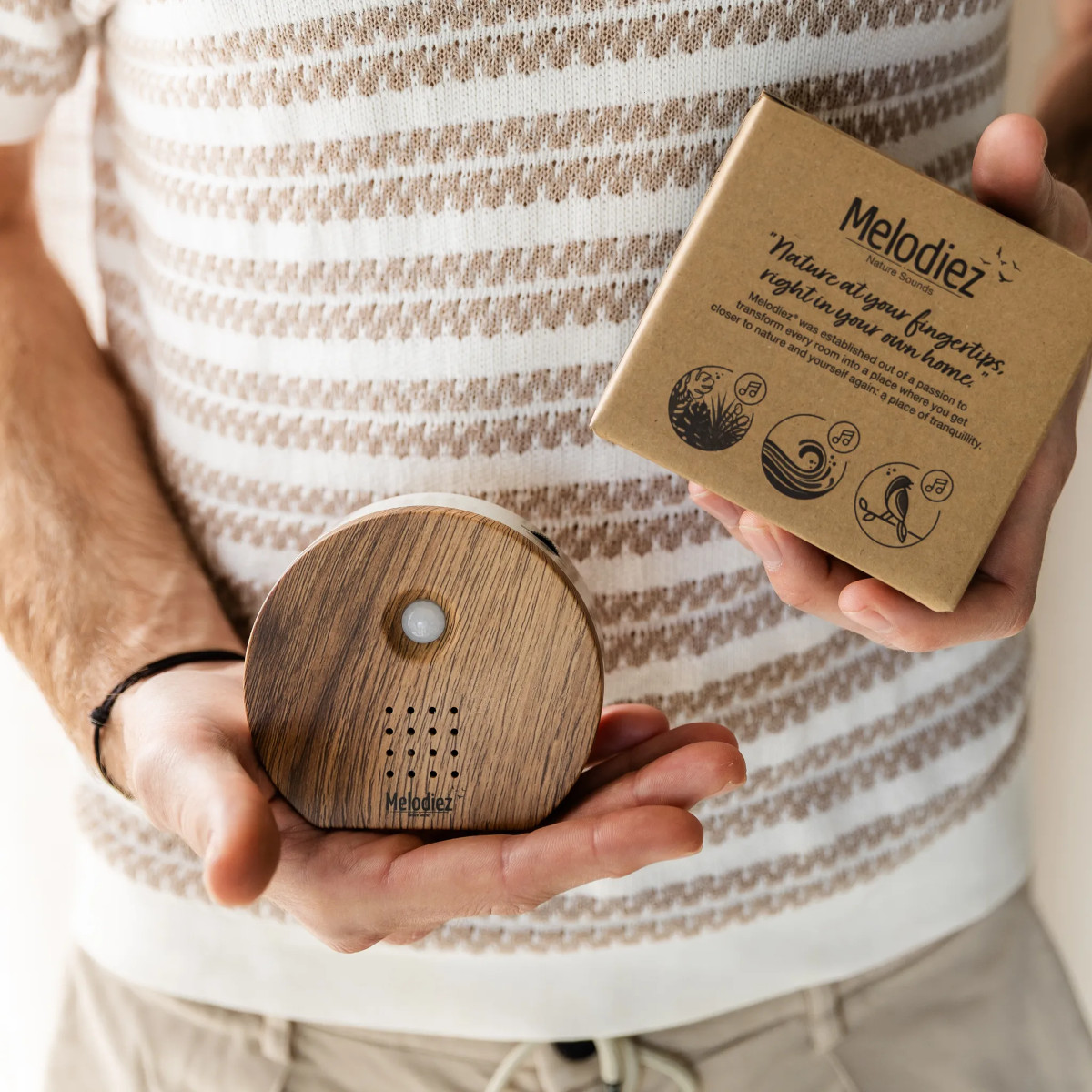 Melodiez Nature Box dunkles Holz - natürliche Entspannung auf Knopfdruck 4 Naturklänge in einer Box von Melodiez