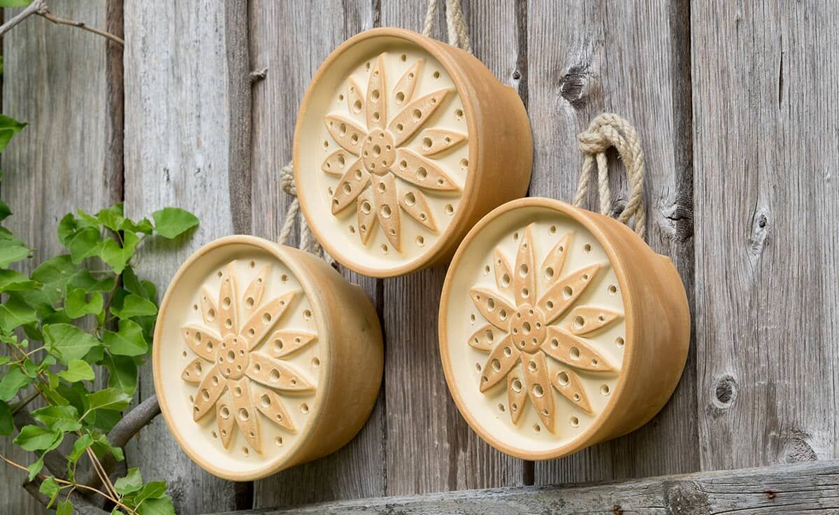 DENK Keramik Wildbienenhaus Blume CeraNatur® Set mit 3 Stück - WBHBS von DENK Keramik